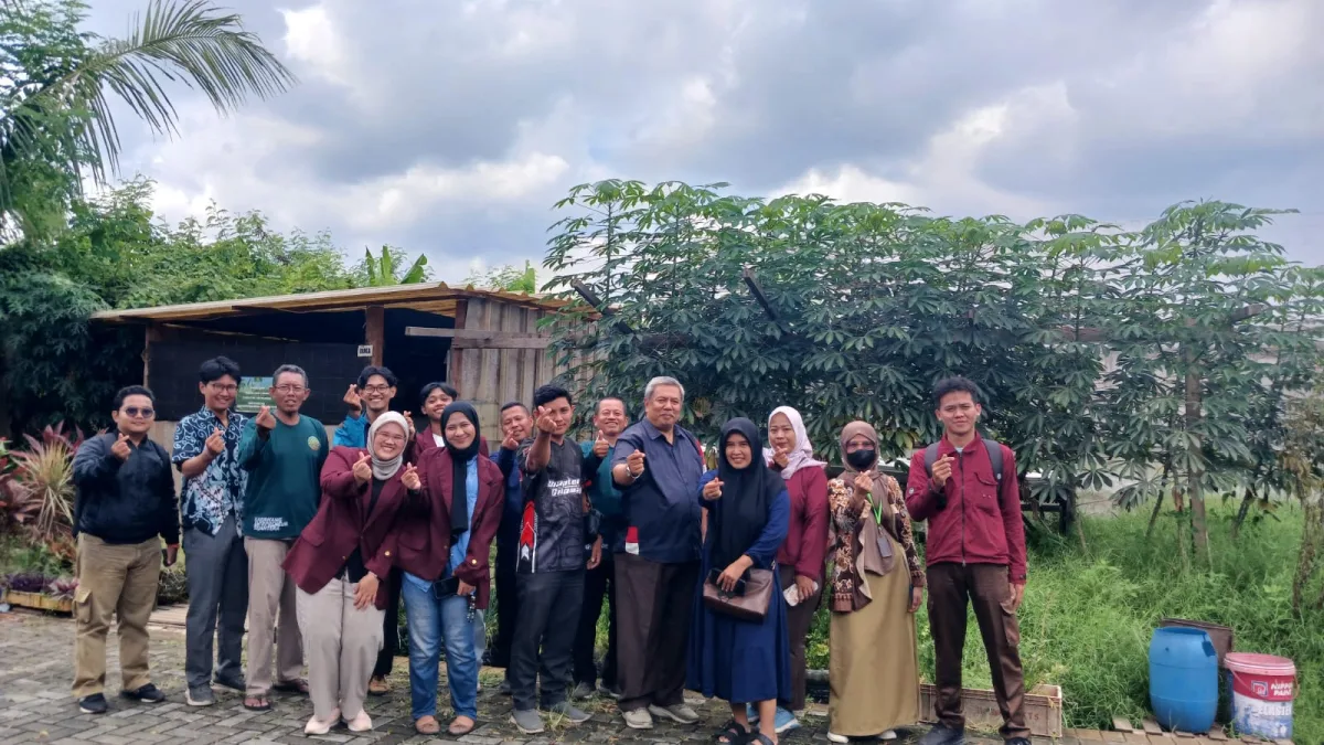 Magang Mahasiswa Unsika di Kelompok Tani KERSA Glenmore Farm, Perkuat Ketahanan Pangan